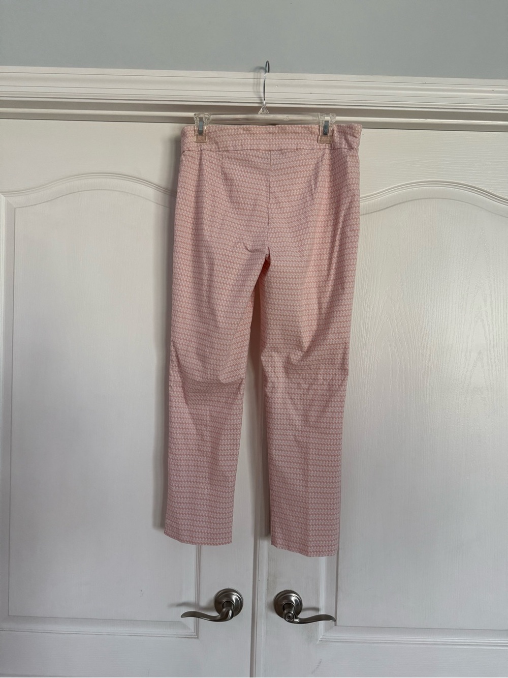 Attyre Pink Houndstooth Pattern Pants - Picture 2 of 6